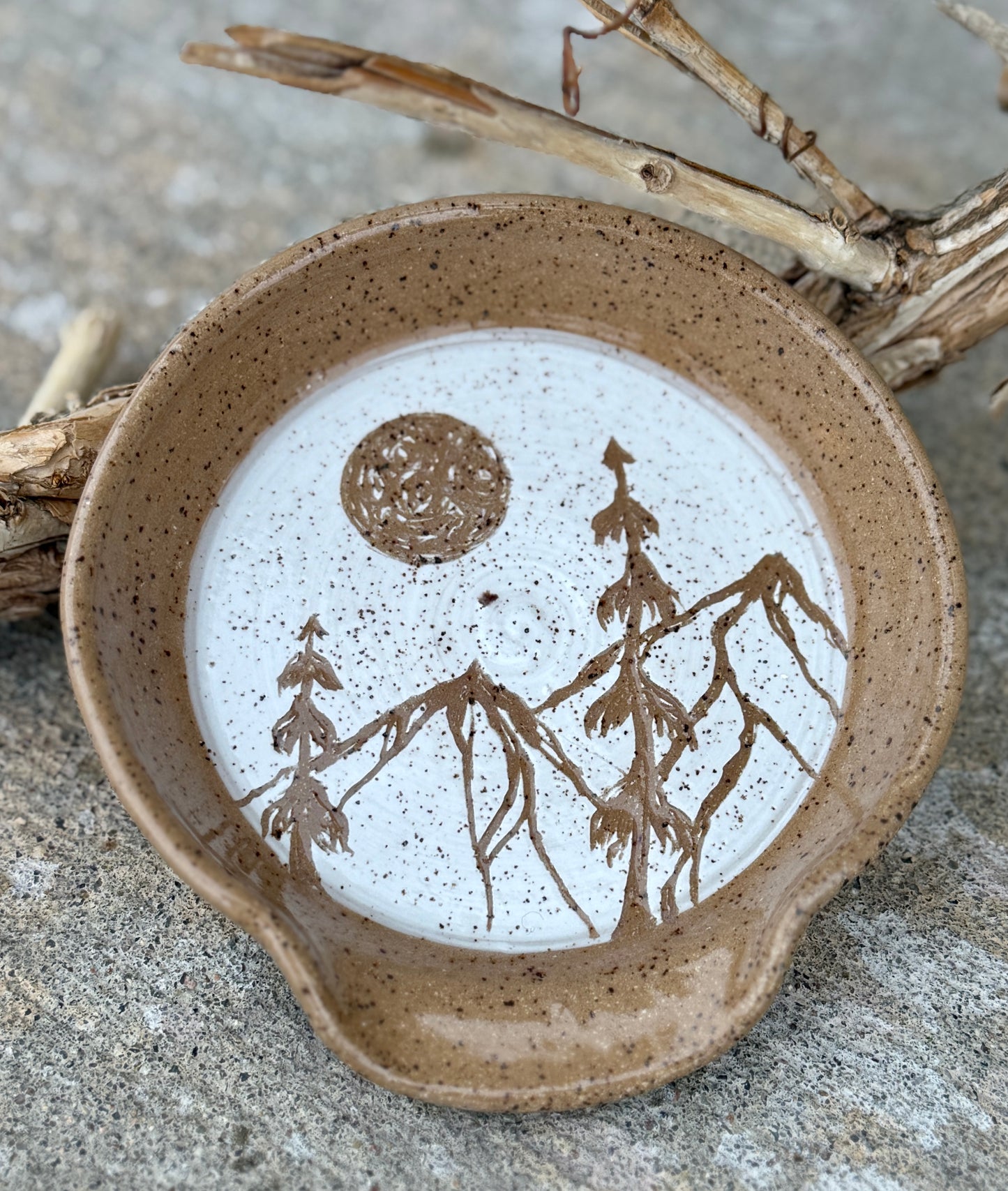 Full Moon in the Mountains Spoonrest