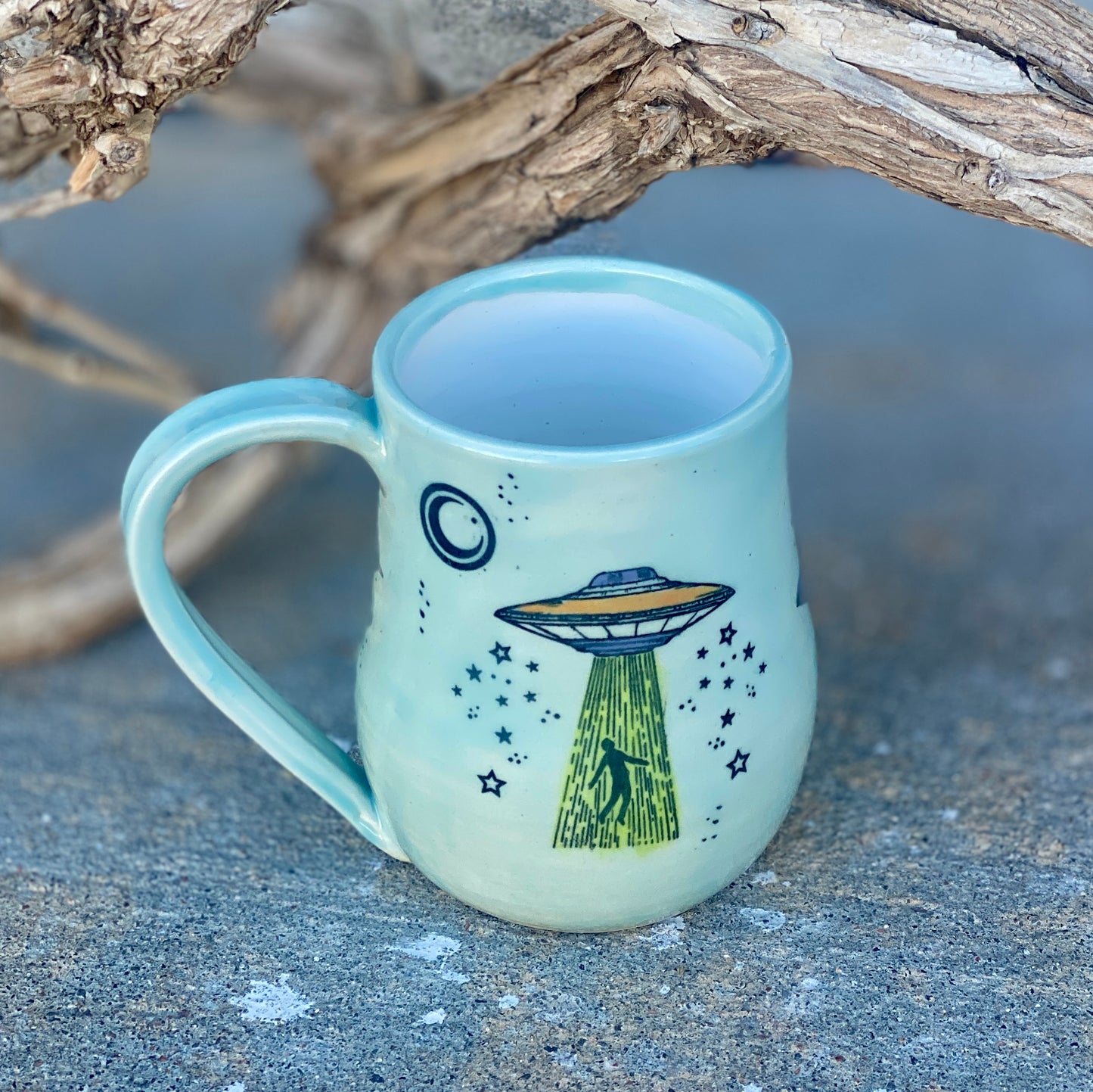 Alien Vacation Mug - Aqua/White