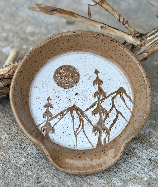 Full Moon in the Mountains Spoonrest